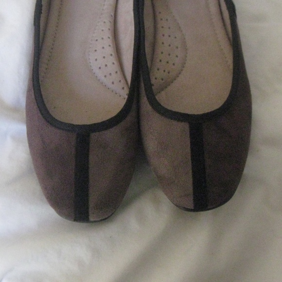 New Cliffs by White Mountain brown Henderson flats - Picture 2 of 5